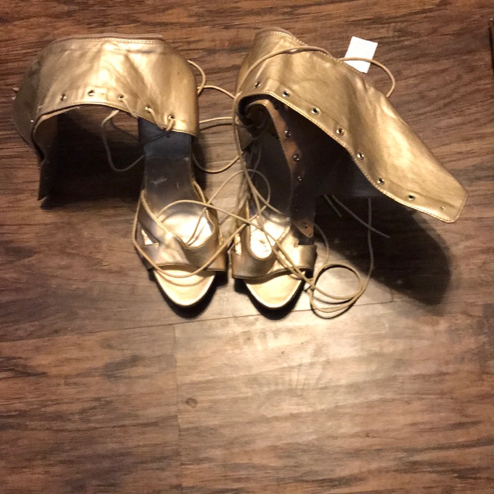 Women heels